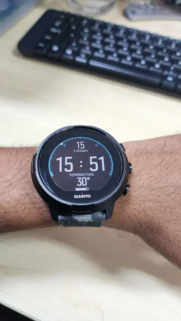 Jam Smartwatch Suunto D5 Computer (Suunto for Diving)