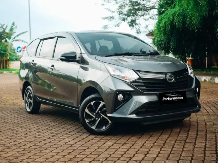 Daihatsu Sigra R 1.2 MT Manual 2024 - Abu-abu Metalik