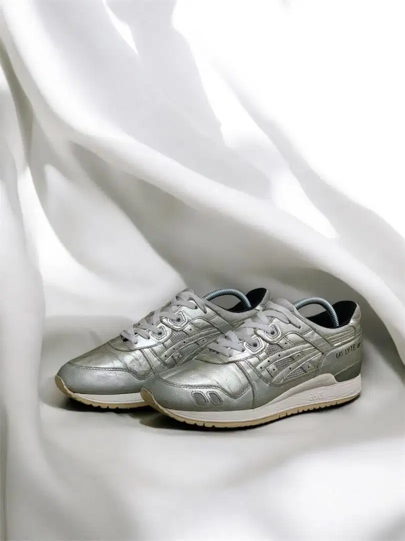 Sepatu Second Branded Asics Gel Lyte III Holiday Pack size 41.5