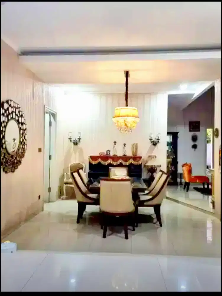 Rumah Mewah Di Komplek Kurdi M.Toha