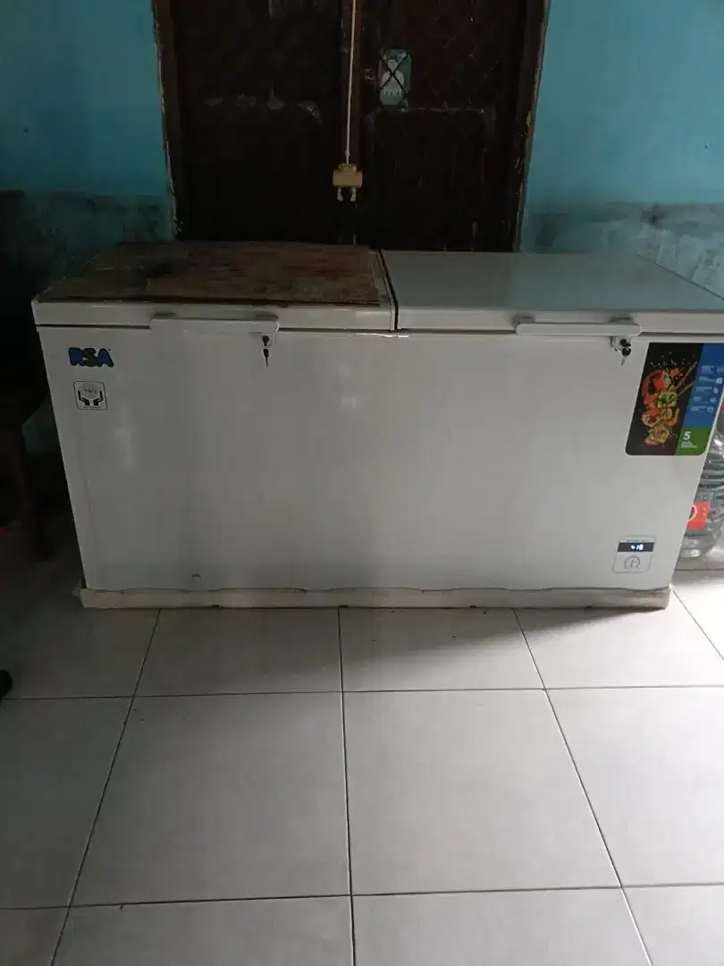 Jual Freezer merk RSA CF 600 volume 600 liter