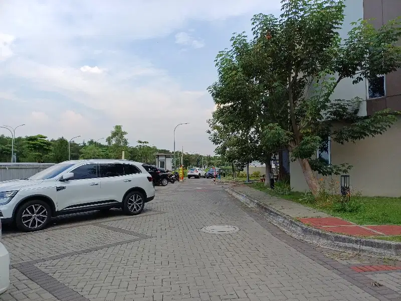 Di Sewakan Rumah di cluster Zena  BSD Baru, cocok untuk Kantor