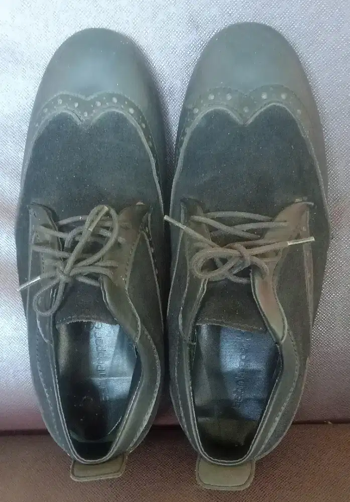 Sepatu Teplek ukuran 40