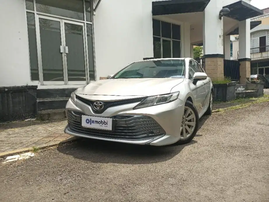 Pajak Panjang - TOYOTA CAMRY 2.5 V BENSIN A/T 2019 SILVER