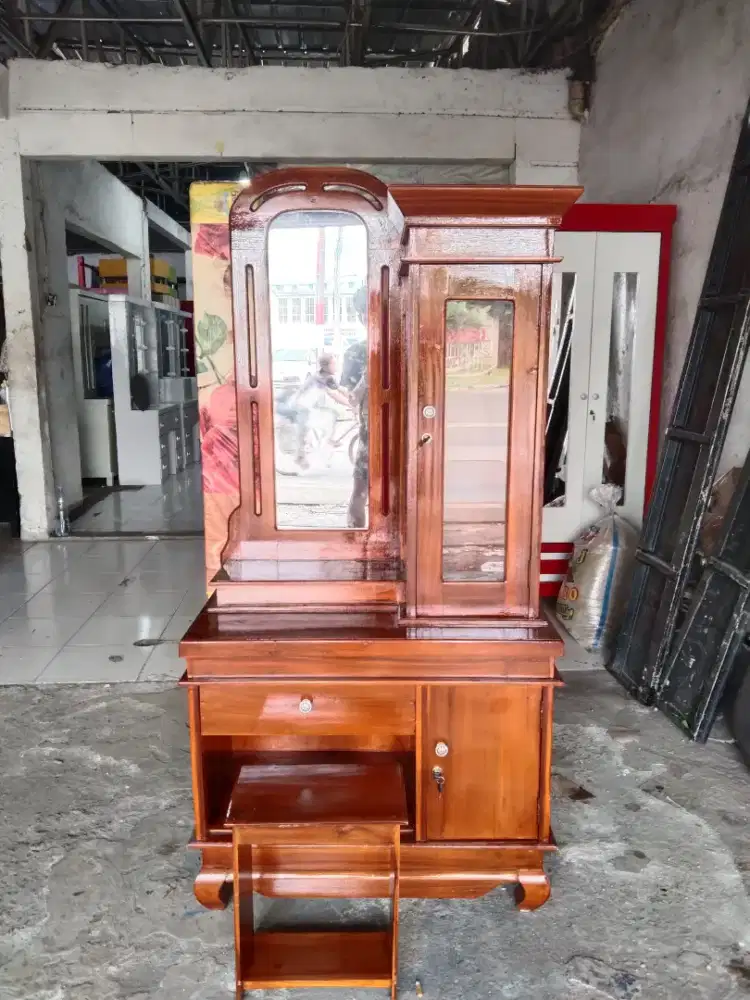 Meja Rias Kayu Jati Oval