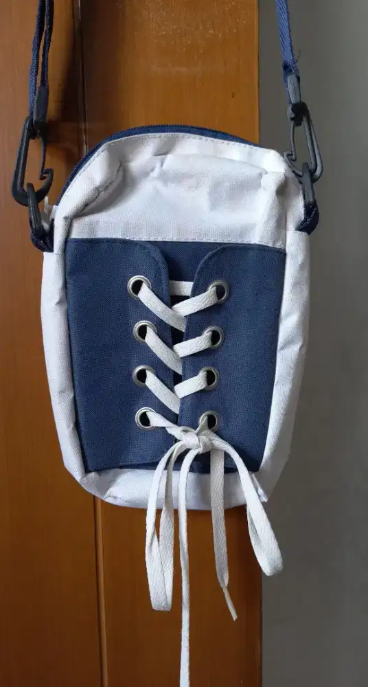 Tas slempang anak model sepatu