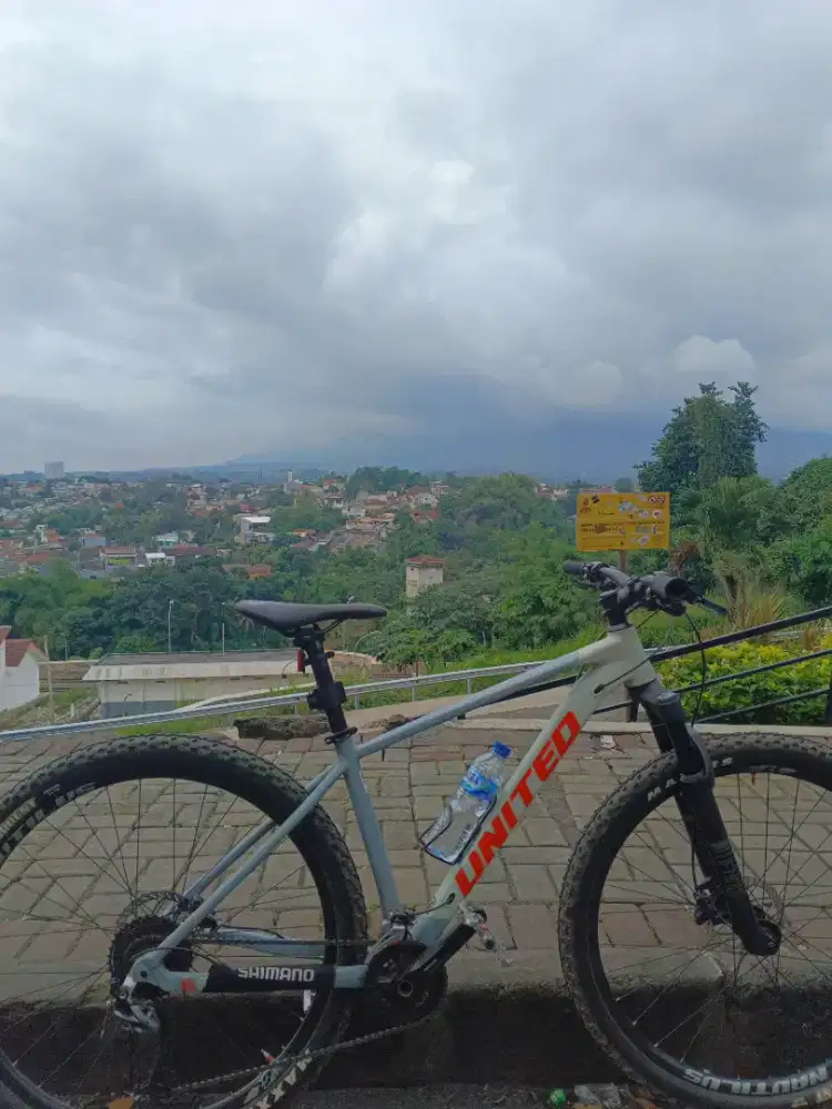 Sepeda united clovis 5.0