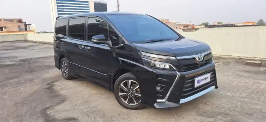 [OLXMOBBI] DP Rendah Toyota Voxy 2.0 Bensin-AT 2017 DED B