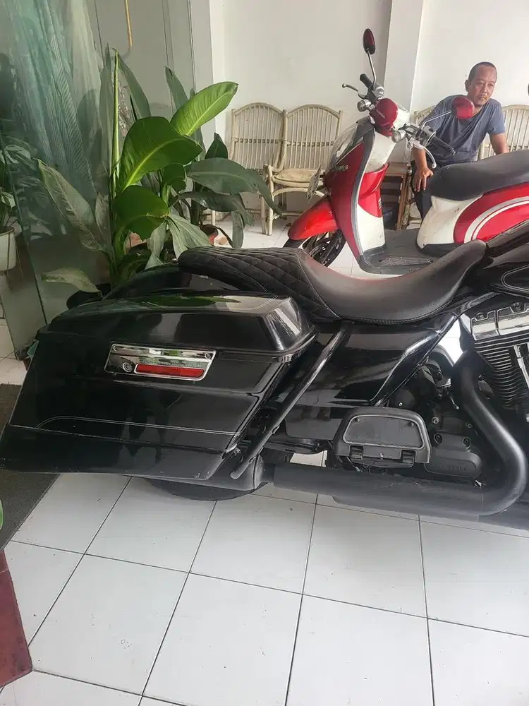 Murah jual cepat np electra glide touring 2011
