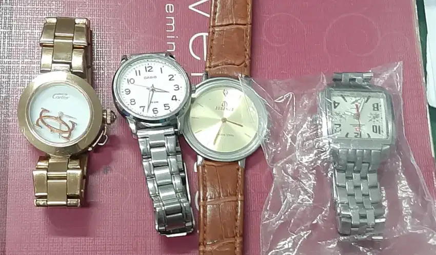 Casio, DC colab cartier, swis army, essense