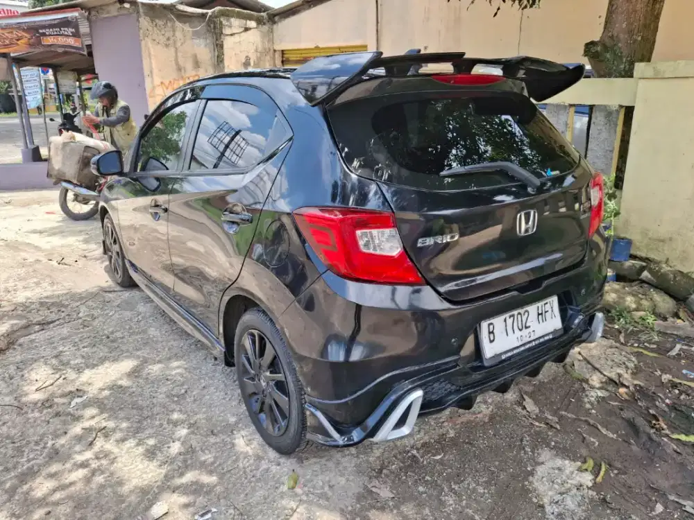 Sewa mobil lepas kunci / plus driver ok