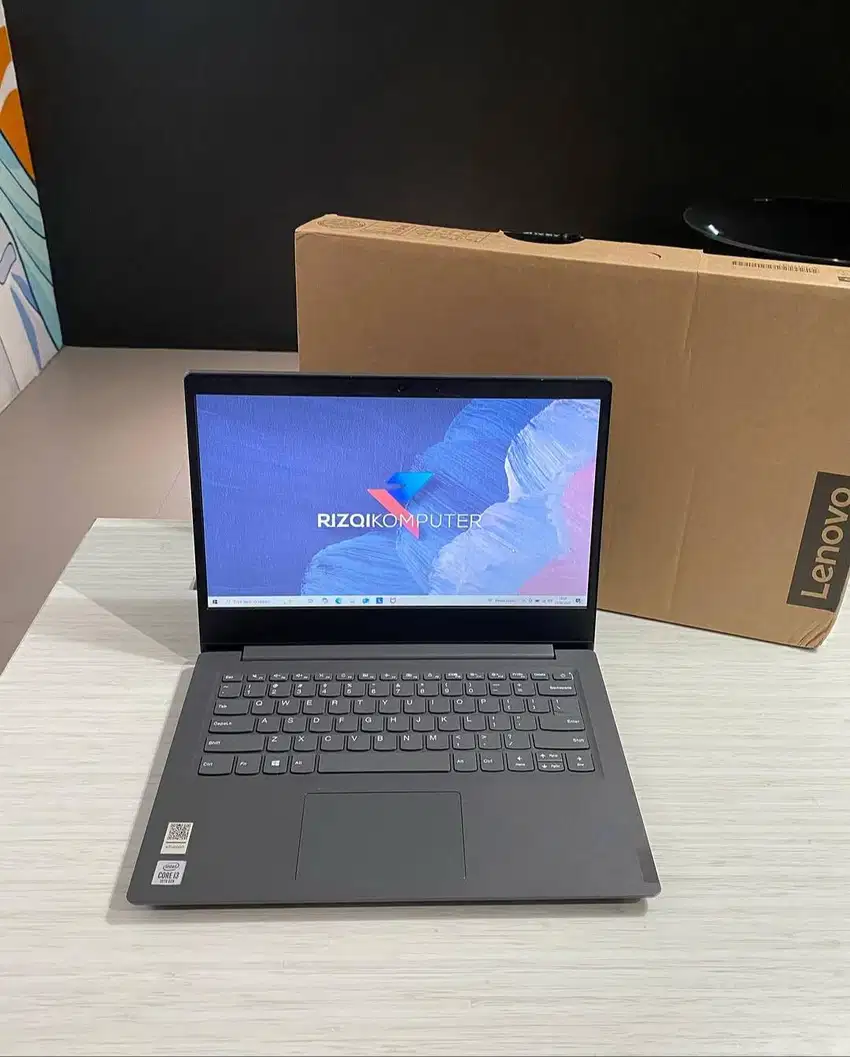 Lenovo V14-IIL Processor Intel Core i3-1005G1 Ram 8GB SSD 256GB