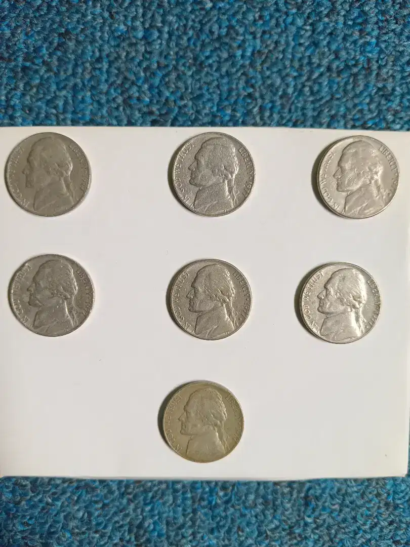 Dijual uang koin five cents tahun 1977