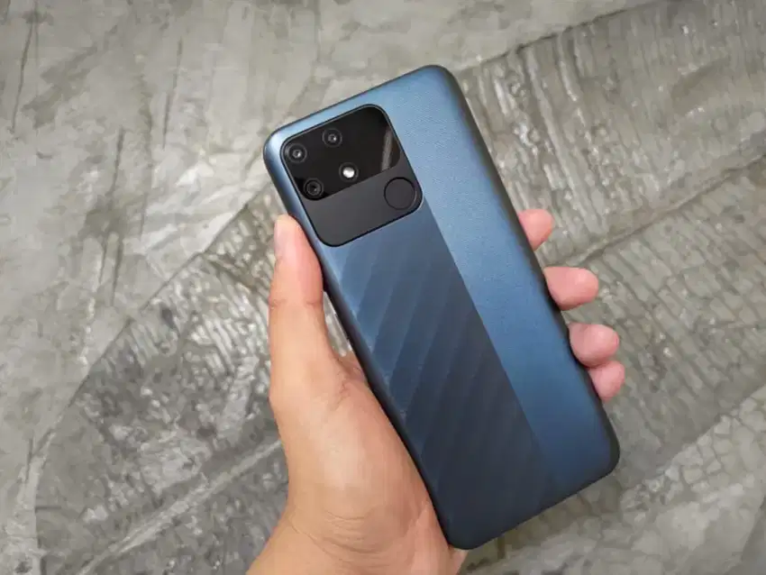 Realme Narzo 50a blue mulus