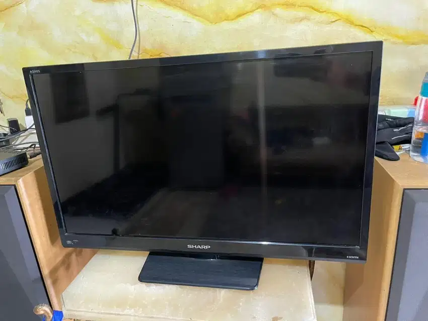 Tv sharp 24inch  + set topbox