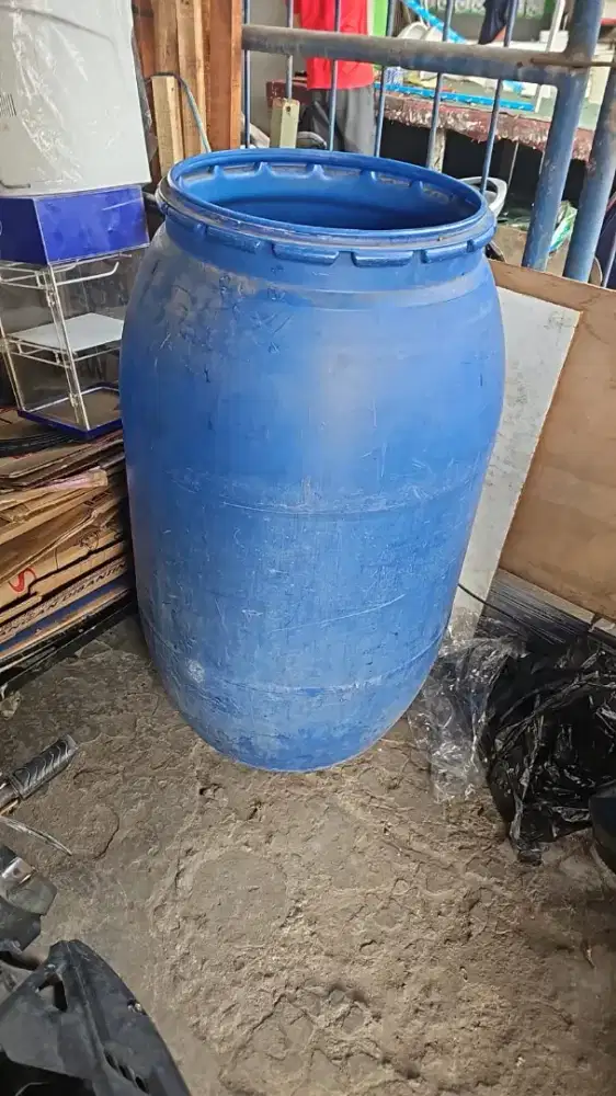 Tong tebal ada kerannya