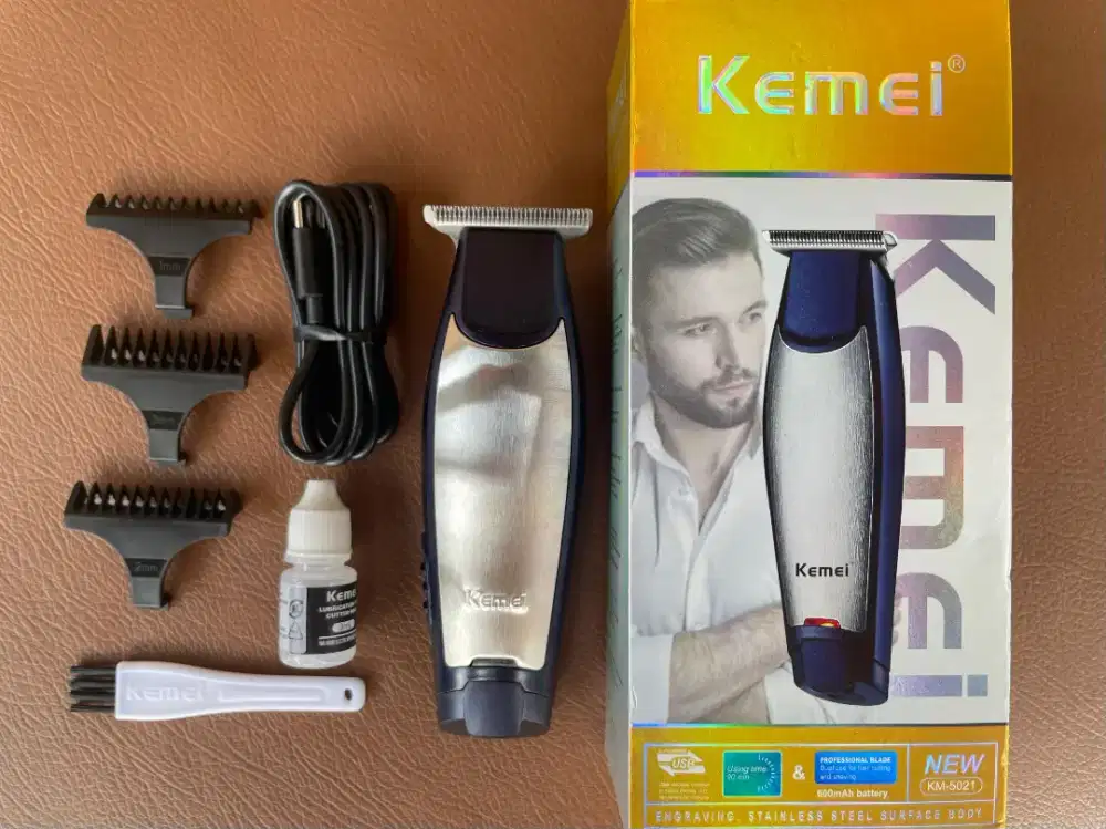 KEMEI original mesin cukur portabel di charger