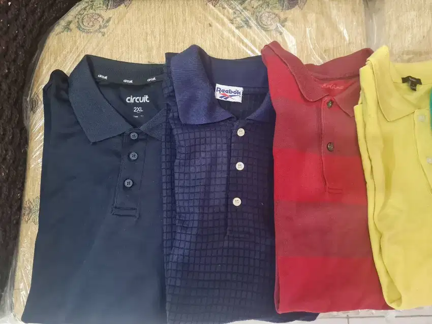 Baju-baju Berkerah Pria (Bekas)
