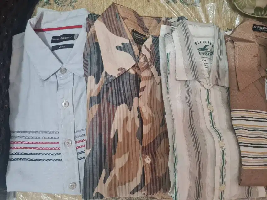 Baju-baju Berkerah Pria (Bekas)