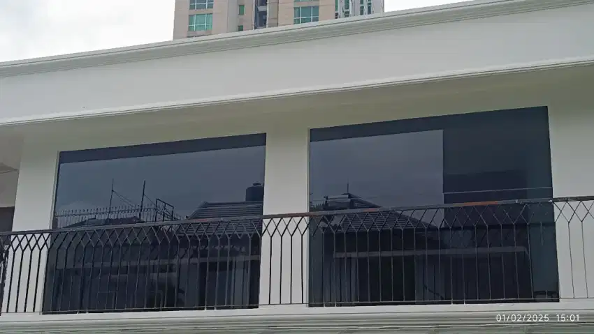 SPECIALIST KACA FILM MOBIL GEDUNG & RUMAH