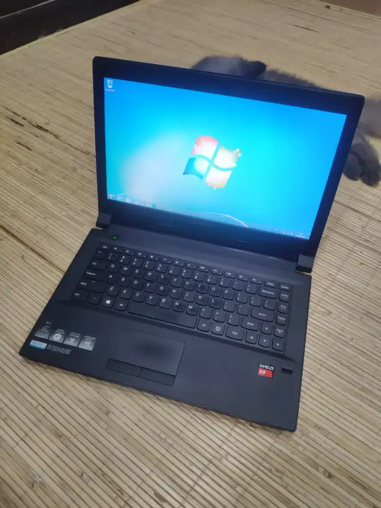 Laptop Lenovo B41-35 AMD A8-7410 APU Ram 4GB HDD 500 GB