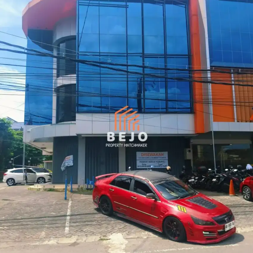 Disewakan Ruko/ Gedung Komersial strategis dekat UNY UGM