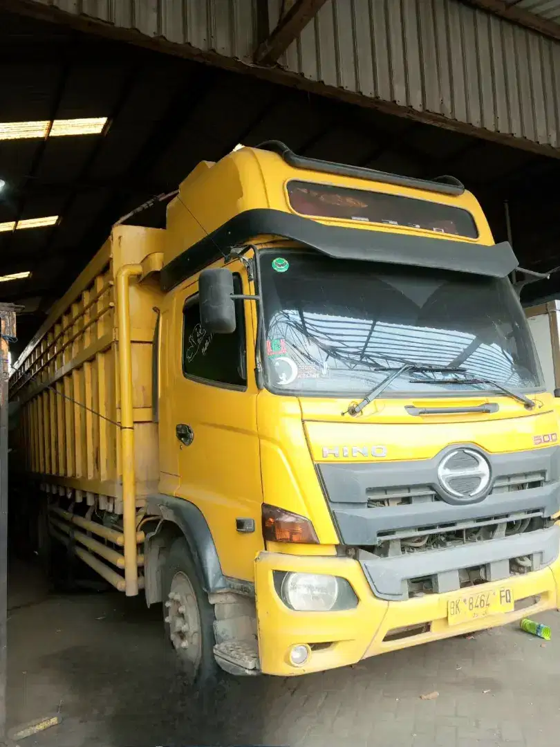 Hino FL260JW Bak 2021