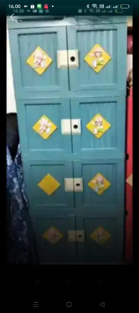 Lemari club bekas