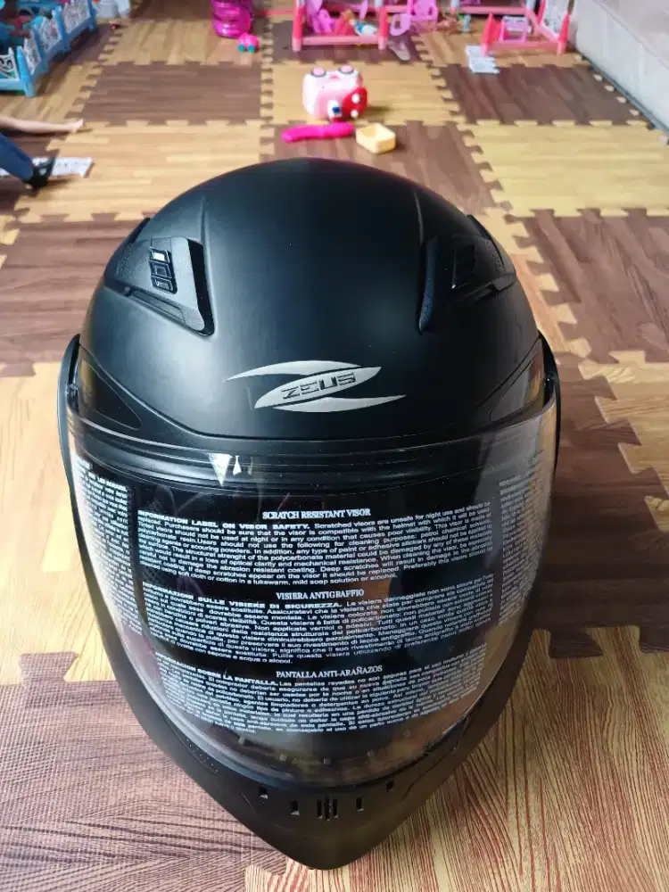 Dijual Helm Zeus ZS1300 visor baru