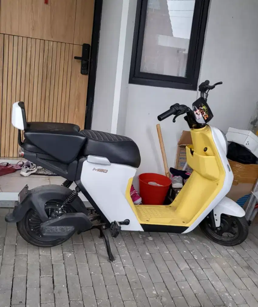 Sepeda Motor Listrik 500 watt