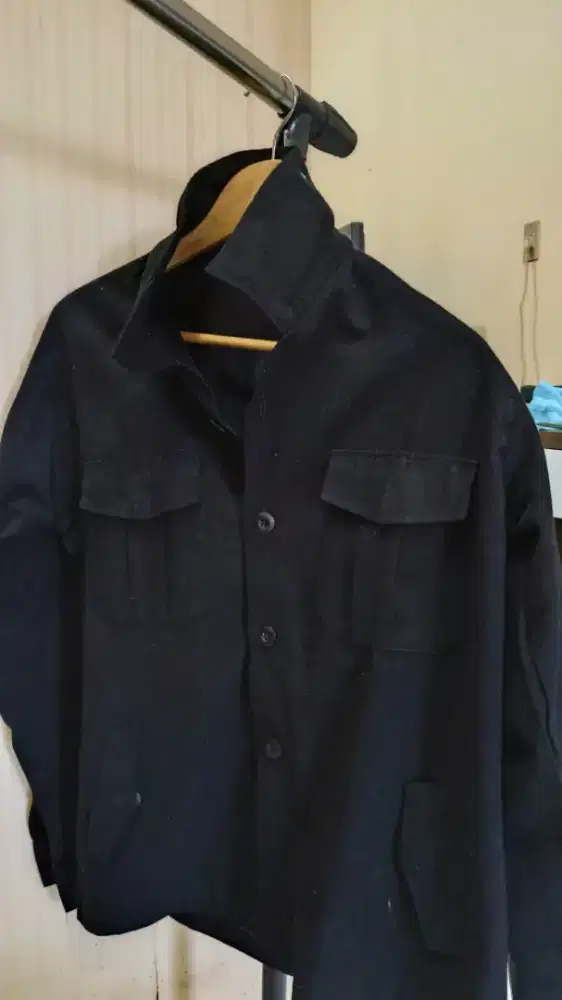 Jaket hitam size L