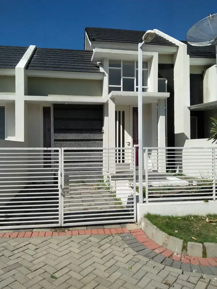 Dijual Cepat BU Rumah Minimalis Wisata Bukit Sentul Lawang Kab.Malang