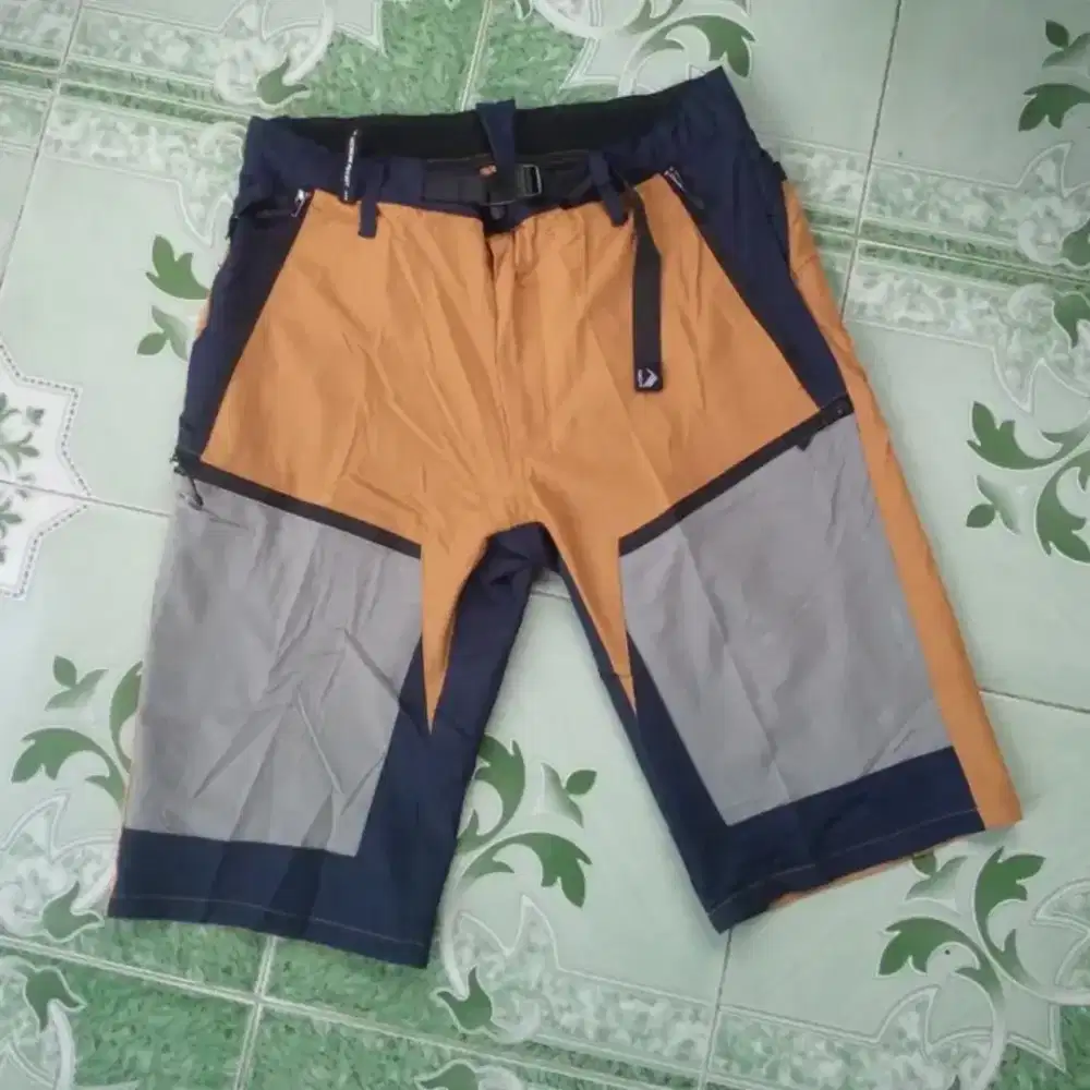 Celana pendek FIELDCORE