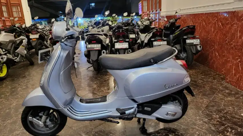 DP 500RB SYARAT KTP&KK • VESPA LX125 IGET FACELIF 2023