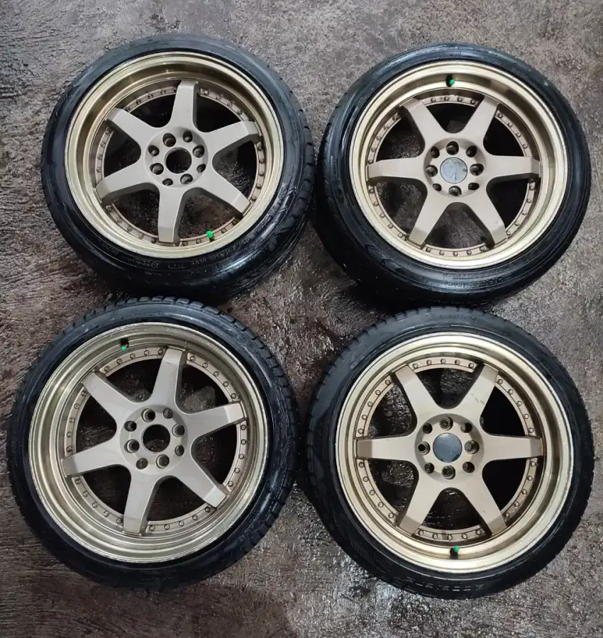 Velg Mobil Celong Belang HSR Borgo/Rotiform S0081 R17 dan Ban