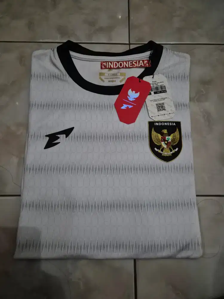 Jersey Timnas Supporter Away White Erspo