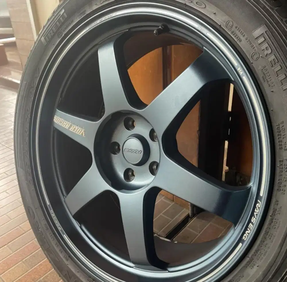 (LIKE NEW, ORI JAPAN) Velg Rays TE37 Ultra Blue Matte r20 pcd 5x114