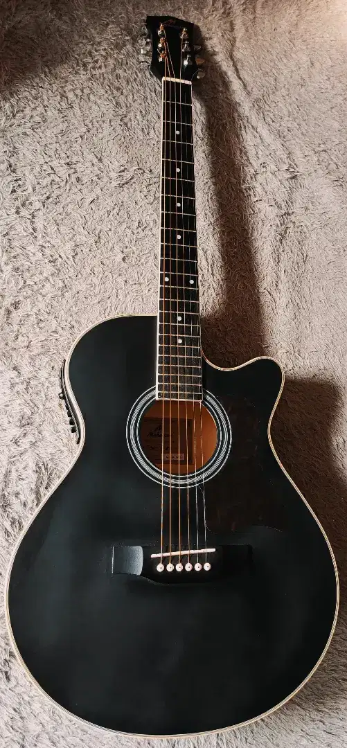 Gitar mahogany MC-40 blk