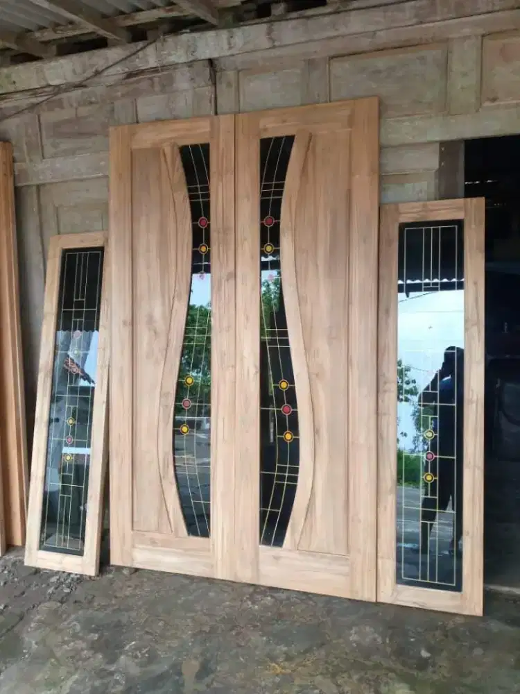 Pintu,kusen,jendela harga sangat terjangkau.