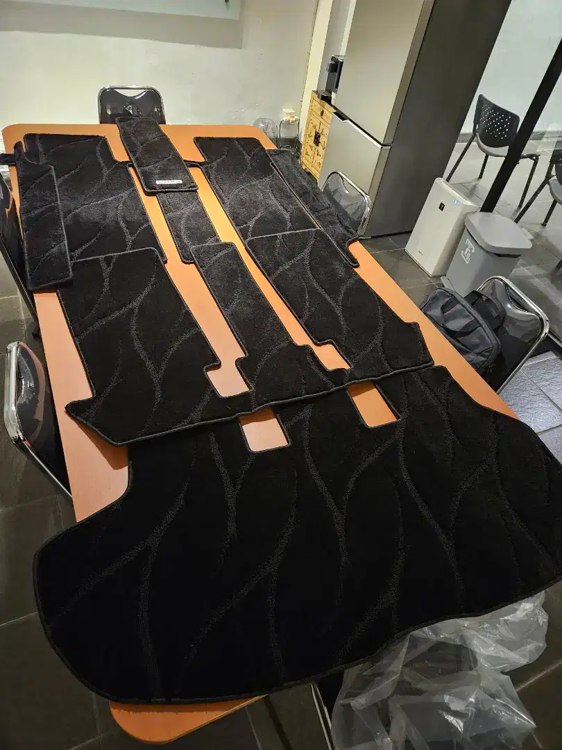 KARPET OEM TOYOTA VOXY 2017 - 2021 (bawaan original asli)