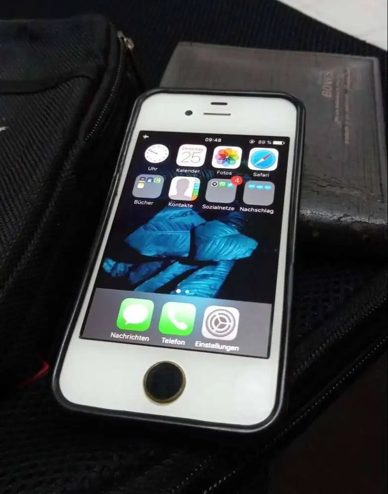 iPhone 4s 32GB semoga berkah