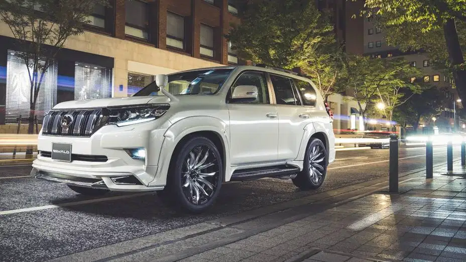 Bodykit Wald BlackBison Toyota Land Cruiser Prado FJ150 (Japan Spec)