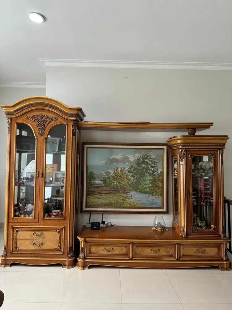 Lemari TV Brand Veranda