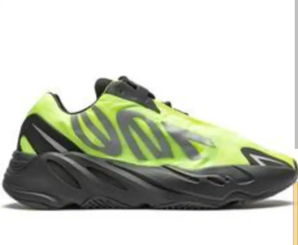 Adidas Yeezy Boost 700 size 43 - 44 (Ori -vietnam)