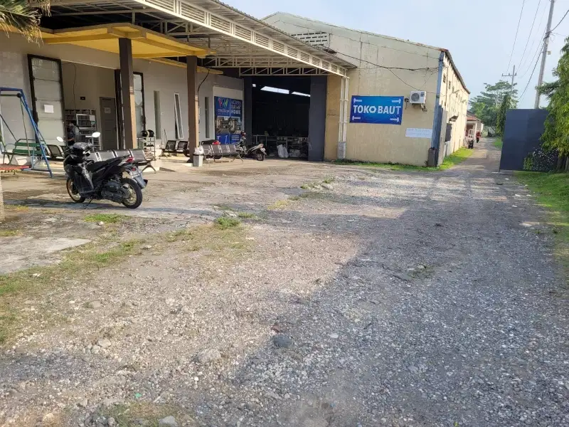 Murah Dijual Gudang di Jalan Raya Benjeng, Gresik