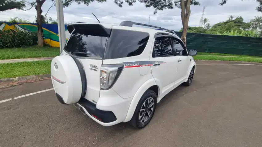 daihatsu terios custom 2016