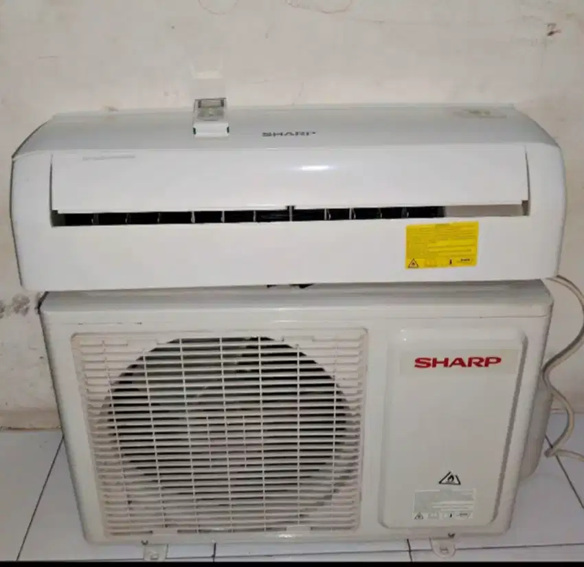 Jual ac 1/2pk .melayani jasa bongkar pasang ac