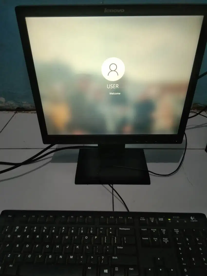 Dijual PC dan Monitor set