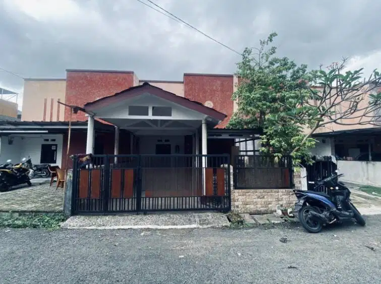 Rumah minimalis siap huni cluster one gate cisaranten arcamanik