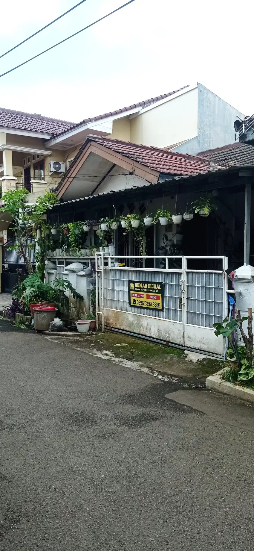 Rumah One Gate Sistem di Sukmajaya 10 menit ke RS Sentra Medika Cisala